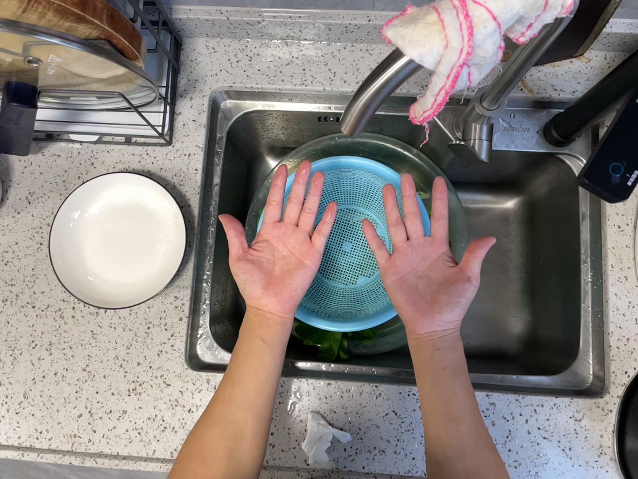厨房择菜 视频第一帧封面
